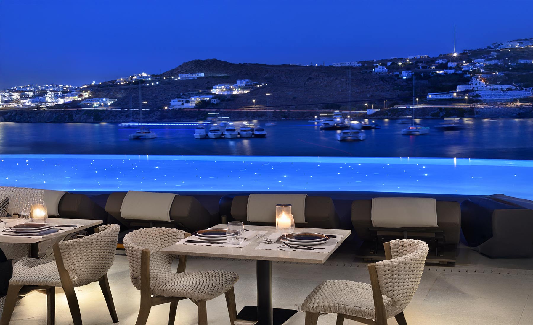 cove_coastal_raw_bar_restaurant_mykonos_specials_01.jpg
